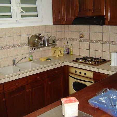 Charmant Appartement Verdoyant Le Morne-Vert Esterno foto