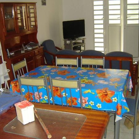 Charmant Appartement Verdoyant Le Morne-Vert Esterno foto