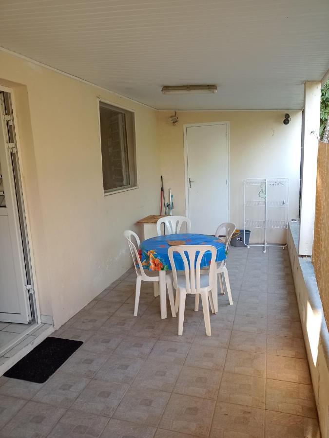 Charmant Appartement Verdoyant Le Morne-Vert Esterno foto