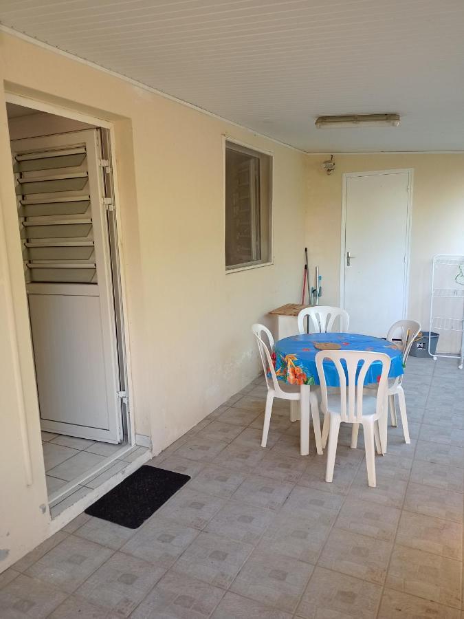 Charmant Appartement Verdoyant Le Morne-Vert Esterno foto